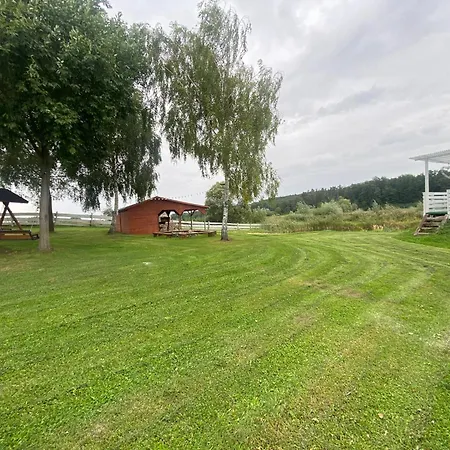 Siedlisko Nad Stawem Летний дом